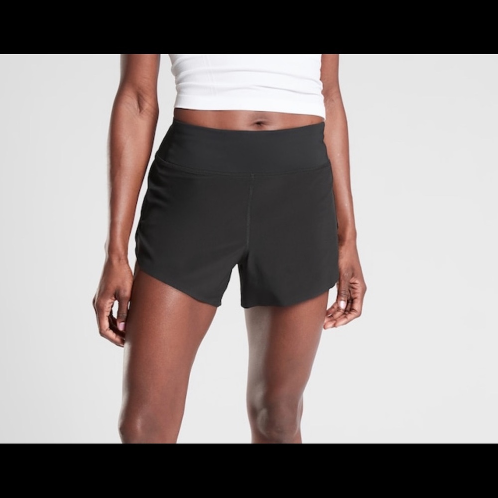 Athleta Run With It 3.5 Short